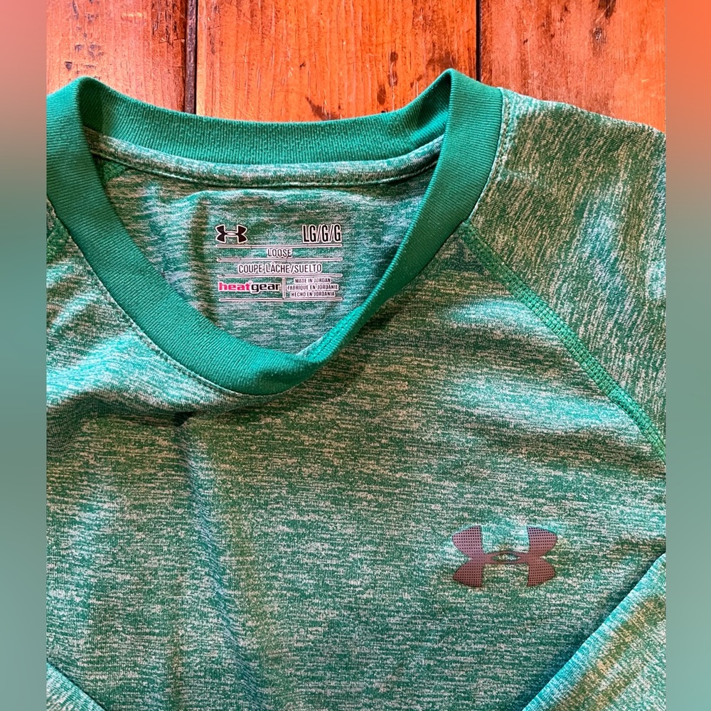 Under Armour, Heat Gear, Loose Fit, Green, Long Sleeve Mens Large. Athletic Wear - Picture 3 of 3